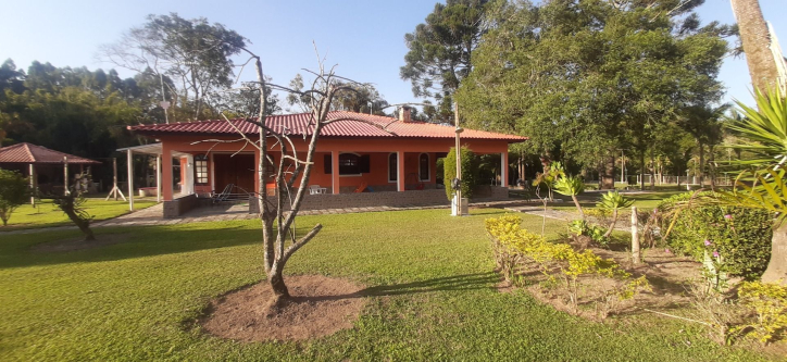 Fazenda à venda com 6 quartos, 400m² - Foto 32