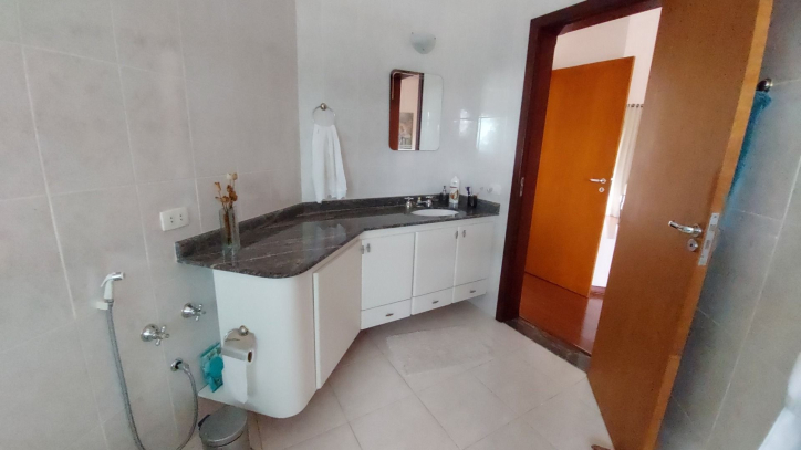 Sobrado à venda com 6 quartos, 420m² - Foto 51