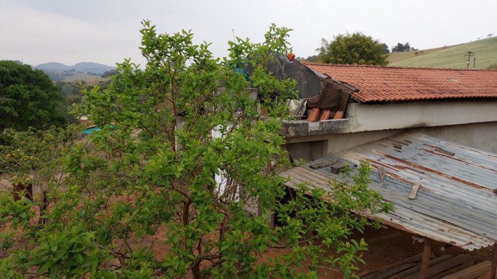 Fazenda à venda com 1 quarto, 100m² - Foto 2