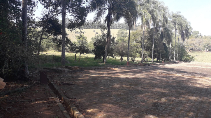 Fazenda à venda com 6 quartos, 500m² - Foto 57