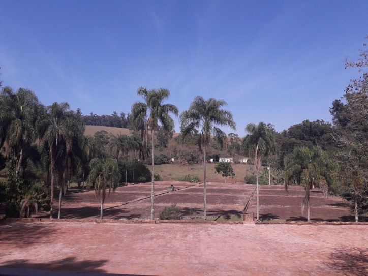 Fazenda à venda com 6 quartos, 500m² - Foto 77