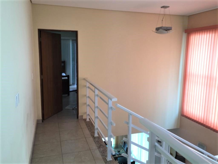 Sobrado à venda com 4 quartos, 298m² - Foto 23