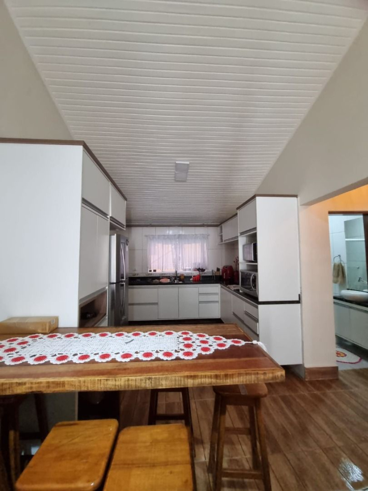 Prédio Inteiro à venda com 8 quartos, 150m² - Foto 16