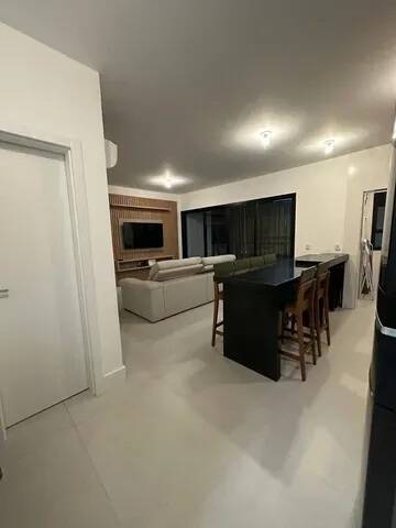 Apartamento à venda com 2 quartos, 85m² - Foto 3