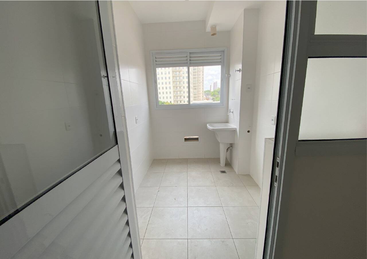 Apartamento à venda com 4 quartos, 160m² - Foto 2