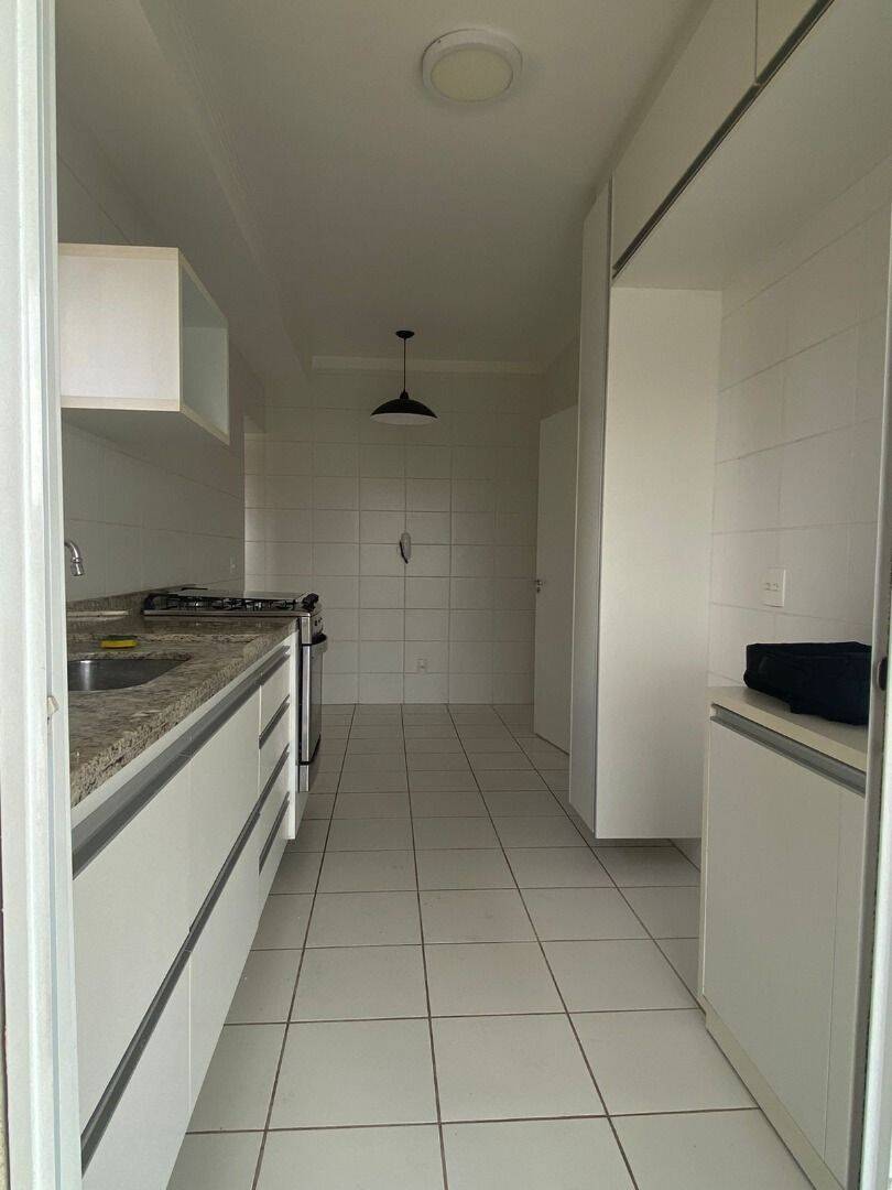 Apartamento à venda com 3 quartos, 111m² - Foto 6