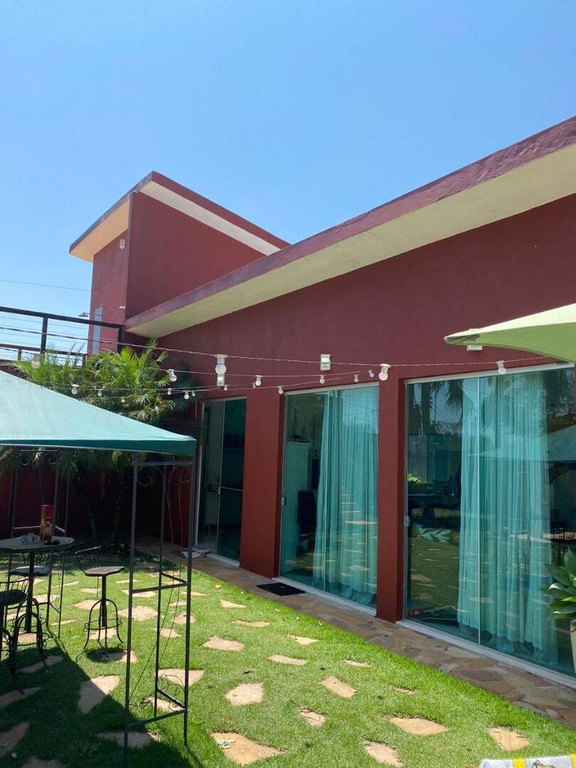 Casa à venda com 3 quartos, 300m² - Foto 3