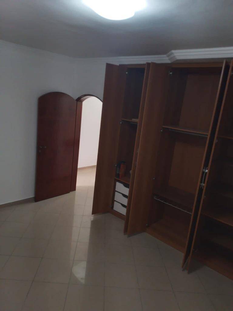 Casa à venda com 4 quartos, 320m² - Foto 18