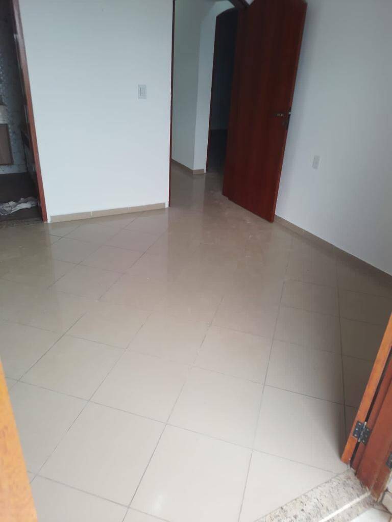 Casa à venda com 4 quartos, 320m² - Foto 21