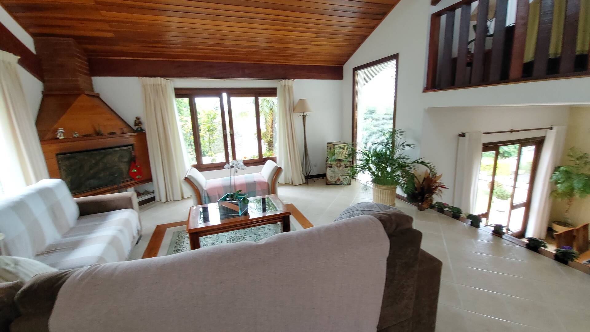 Casa à venda com 5 quartos, 326m² - Foto 23