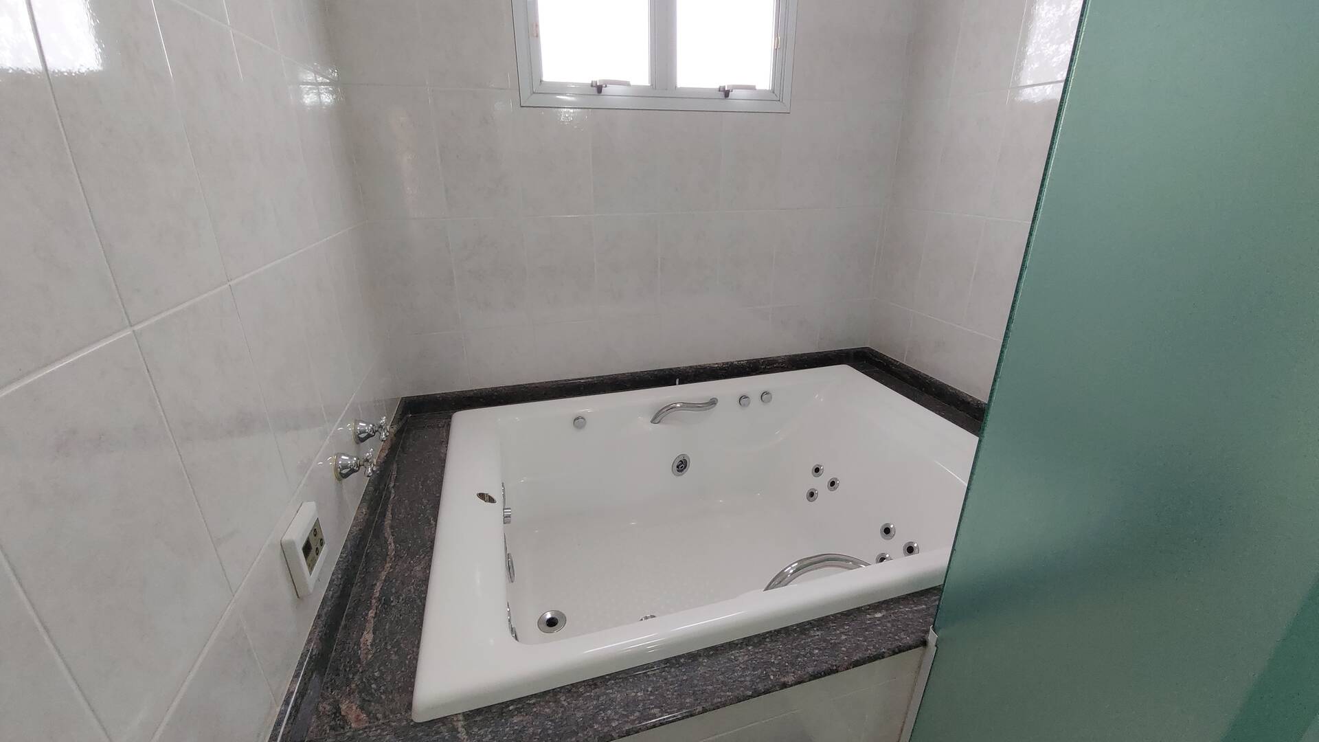 Sobrado à venda com 6 quartos, 420m² - Foto 54