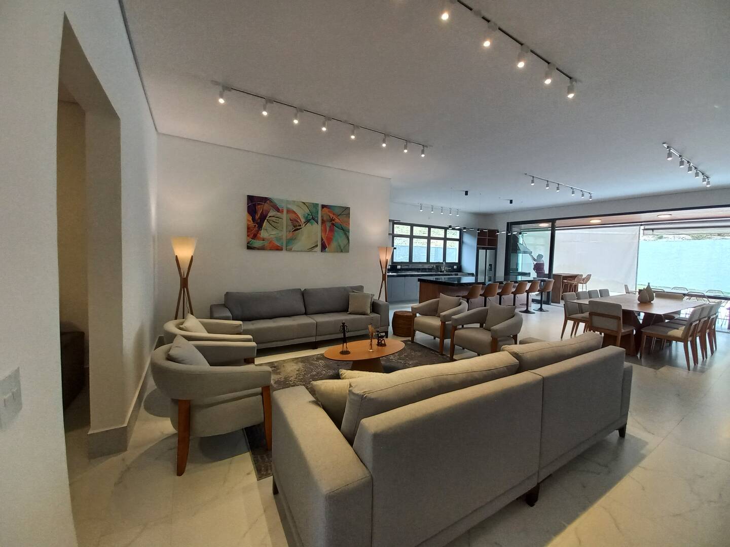 Casa à venda e aluguel com 4 quartos, 390m² - Foto 13