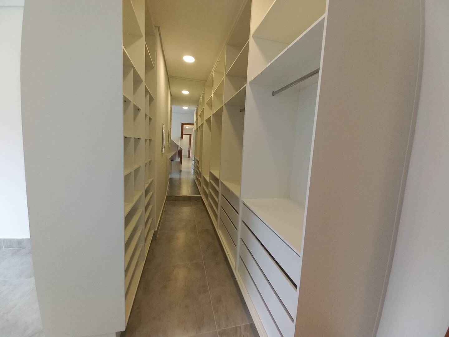 Casa à venda e aluguel com 4 quartos, 390m² - Foto 36