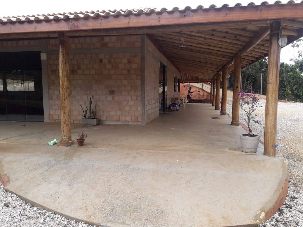 Fazenda à venda com 3 quartos, 400m² - Foto 24