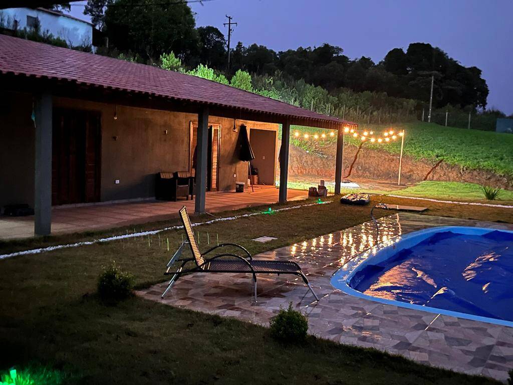 Fazenda à venda com 3 quartos, 100m² - Foto 1