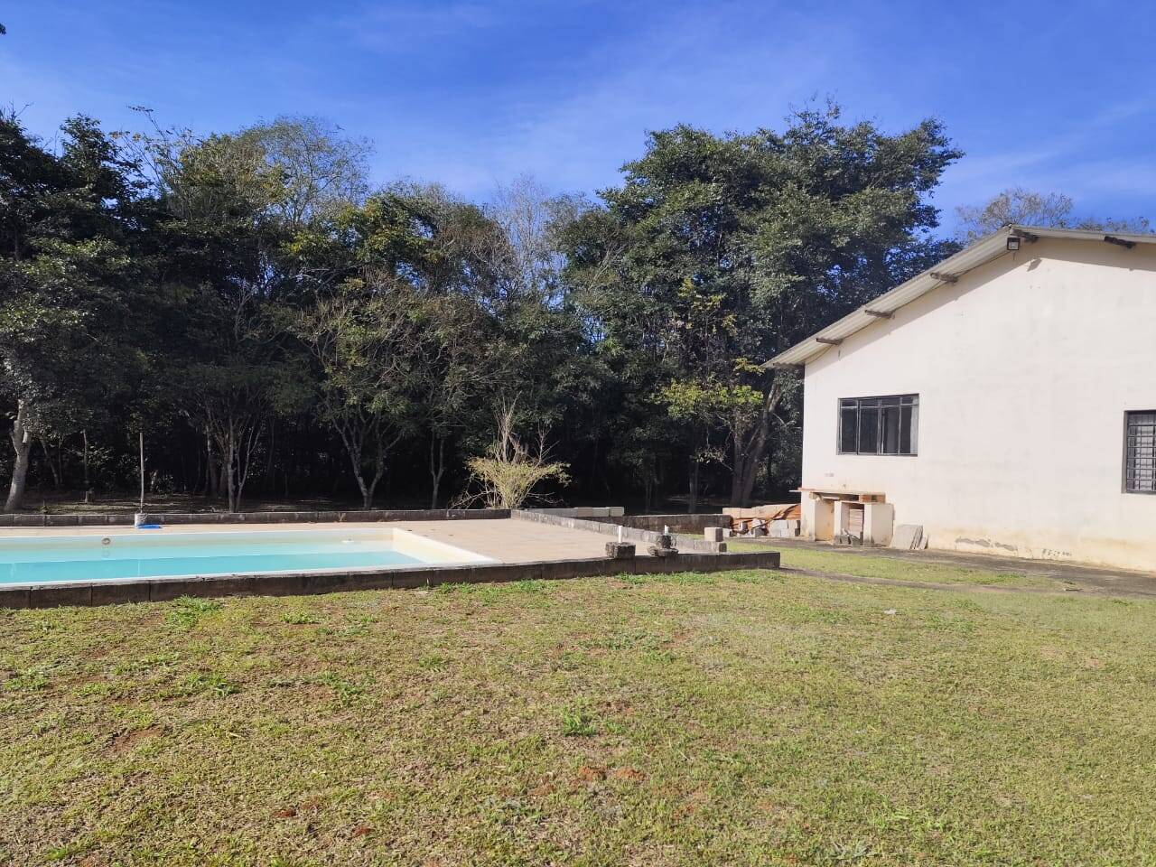 Fazenda à venda com 3 quartos, 150m² - Foto 1