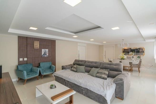 Apartamento para alugar com 4 quartos, 200m² - Foto 1