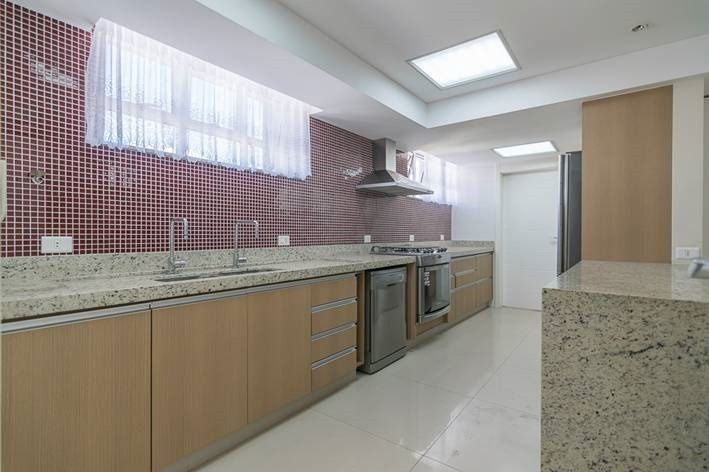 Apartamento para alugar com 4 quartos, 200m² - Foto 41