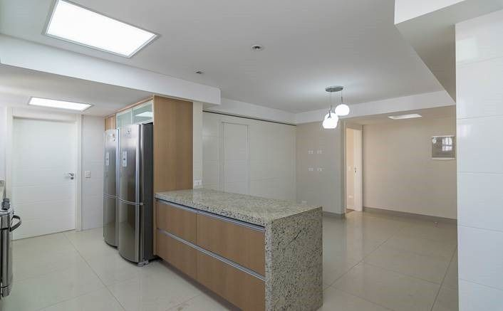 Apartamento para alugar com 4 quartos, 200m² - Foto 42