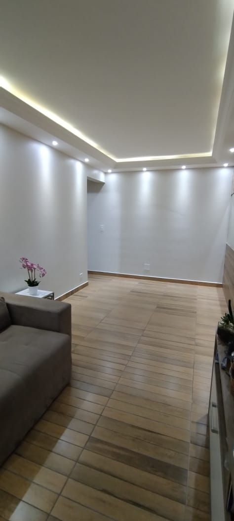 Apartamento à venda com 2 quartos, 63m² - Foto 5