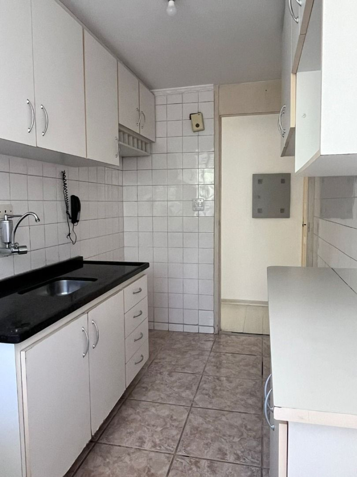 Apartamento à venda com 2 quartos, 51m² - Foto 13