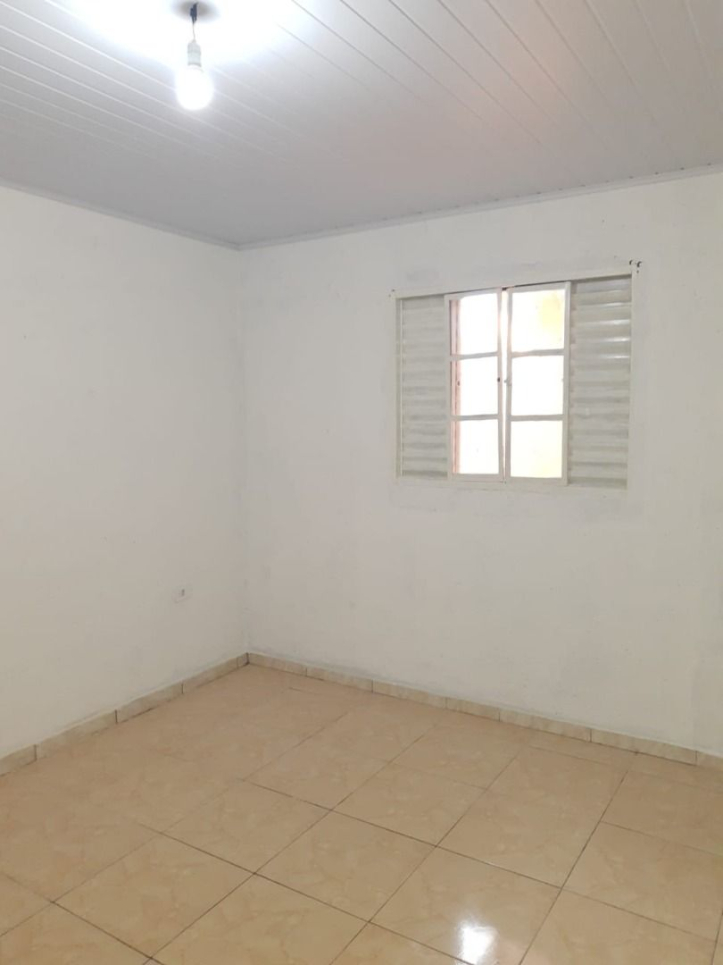 Casa à venda com 2 quartos, 350m² - Foto 17