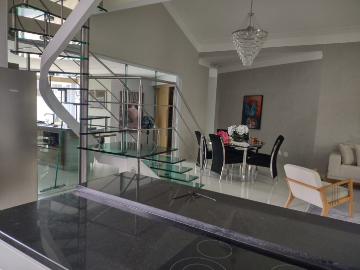 Casa de Condomínio à venda com 4 quartos, 302m² - Foto 23