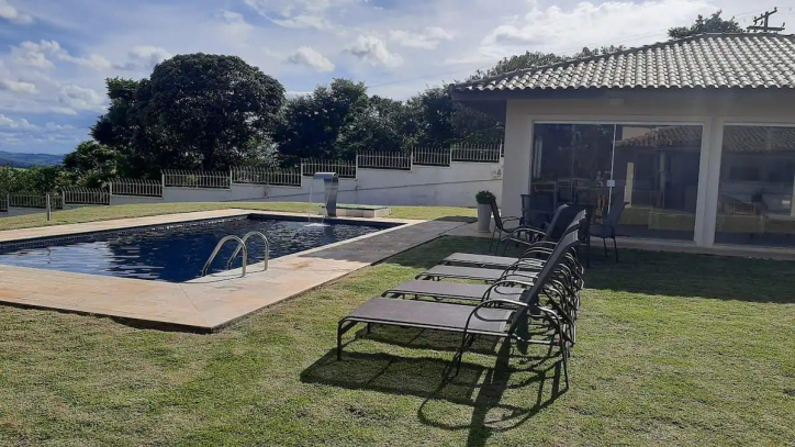 Fazenda à venda com 2 quartos, 430m² - Foto 1