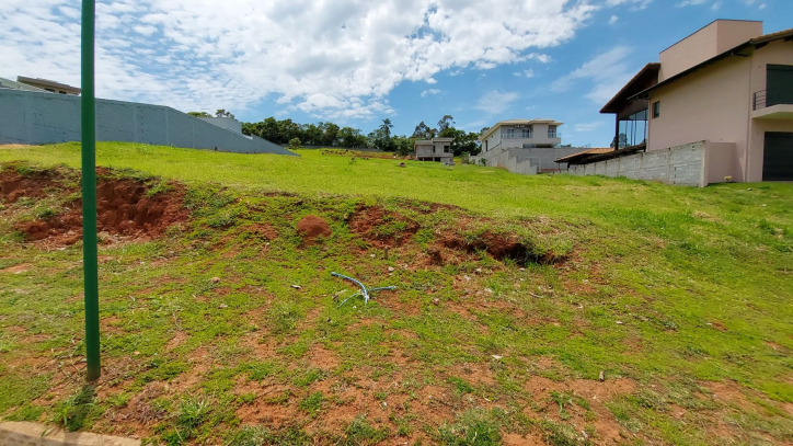 Terreno à venda, 600m² - Foto 1