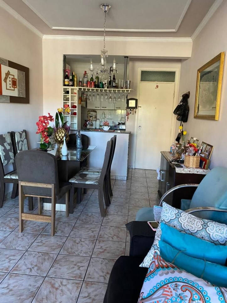 Apartamento à venda com 2 quartos, 62m² - Foto 10