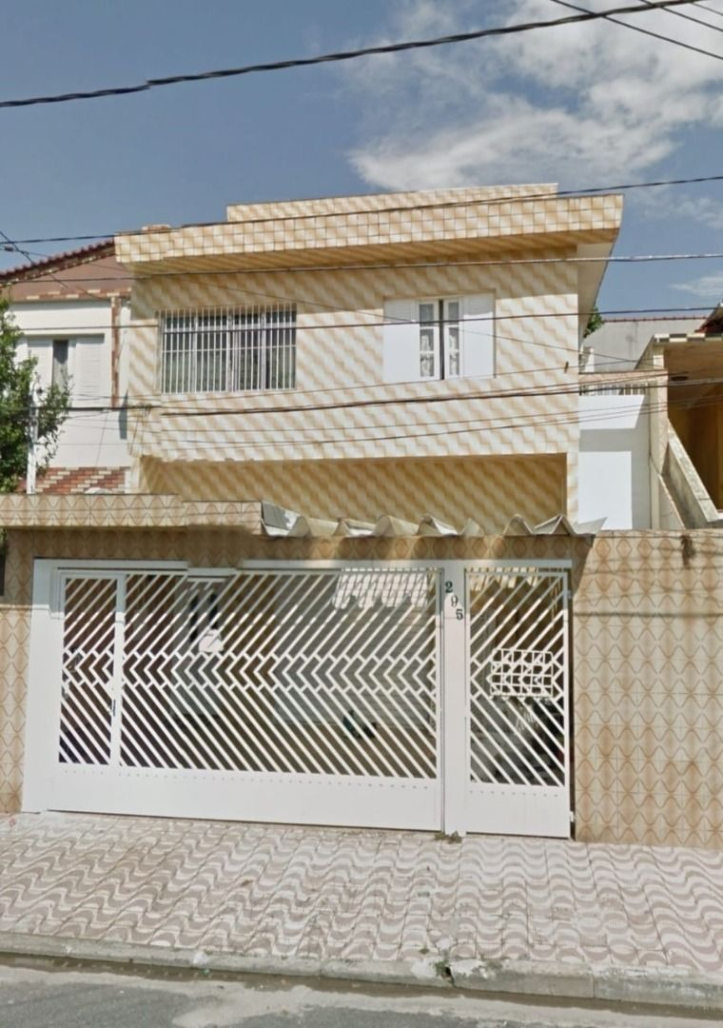 Sobrado à venda com 3 quartos, 200m² - Foto 1