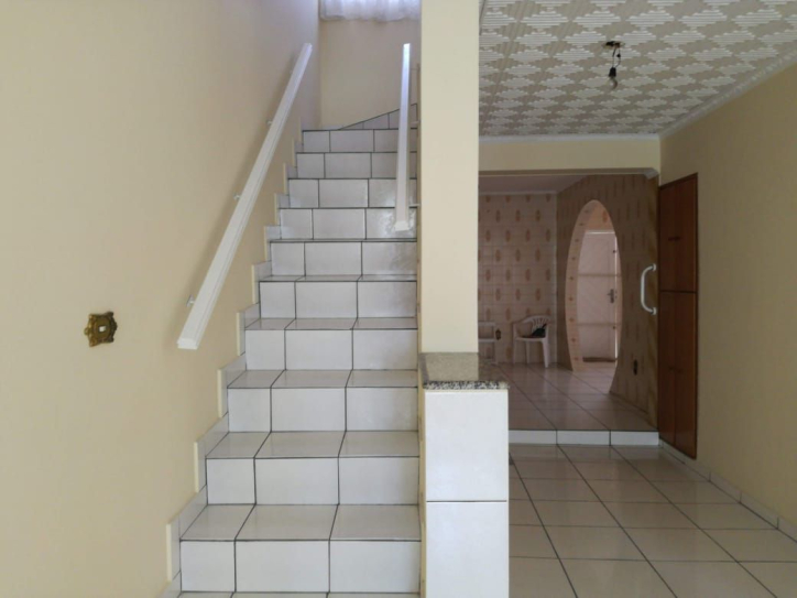 Sobrado à venda com 3 quartos, 200m² - Foto 5