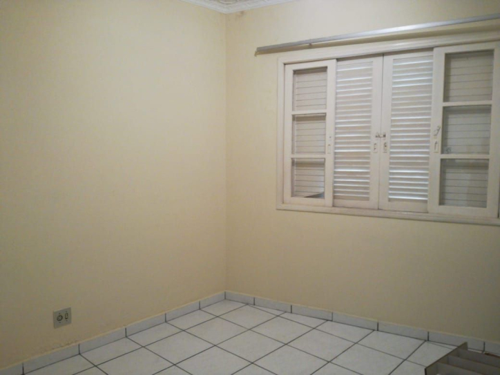 Sobrado à venda com 3 quartos, 200m² - Foto 12