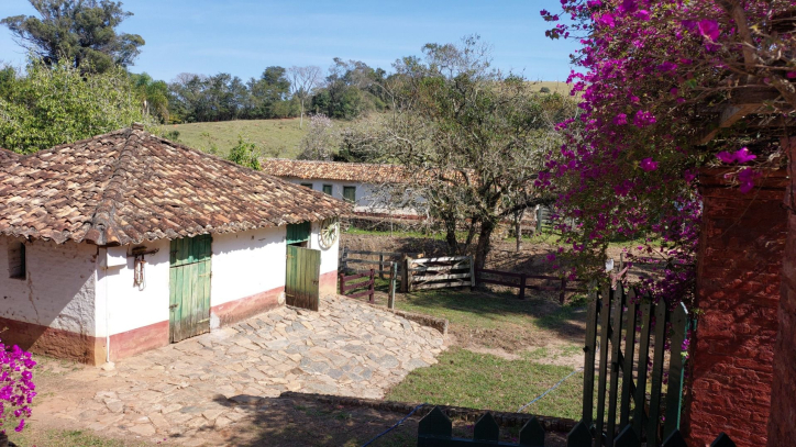 Fazenda à venda com 6 quartos, 500m² - Foto 59