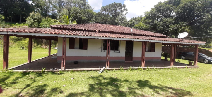 Fazenda à venda com 3 quartos, 150m² - Foto 1