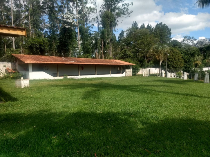 Fazenda à venda com 3 quartos, 850m² - Foto 7