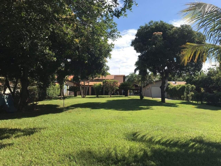 Fazenda à venda com 3 quartos, 1650m² - Foto 1