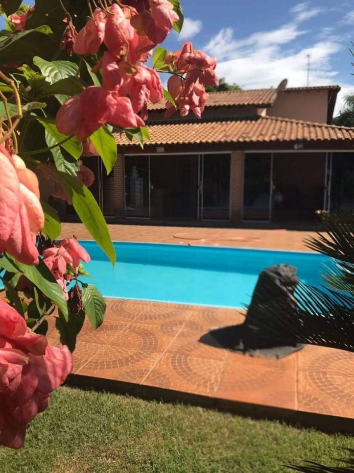 Fazenda à venda com 3 quartos, 1650m² - Foto 2