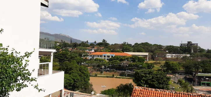 Sobrado à venda com 5 quartos, 475m² - Foto 4