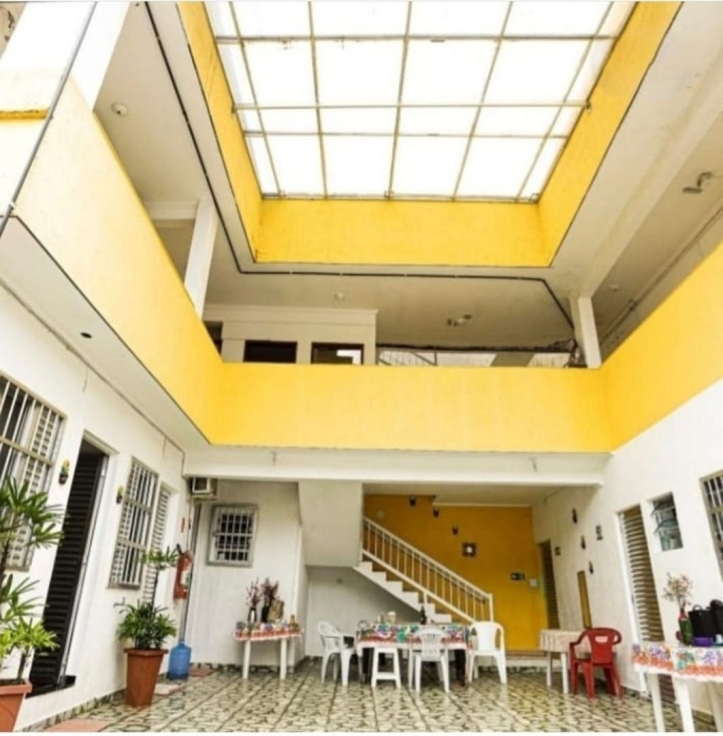 Prédio Inteiro à venda com 10 quartos, 300m² - Foto 2