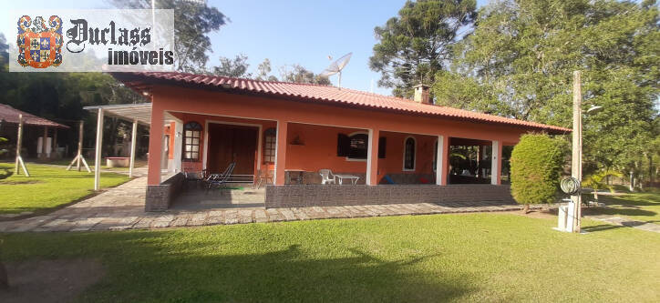 Fazenda à venda com 6 quartos, 400m² - Foto 1