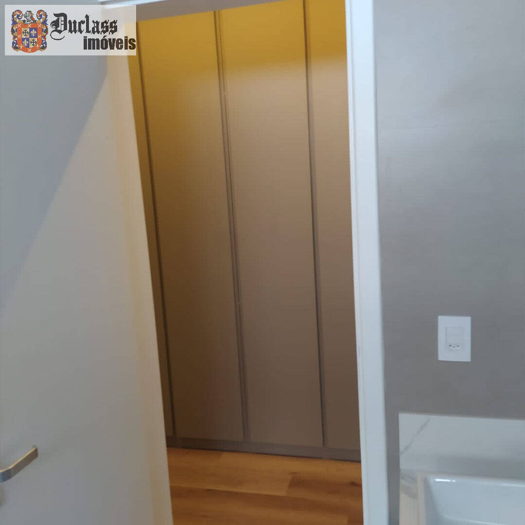 Sobrado à venda com 3 quartos, 290m² - Foto 3