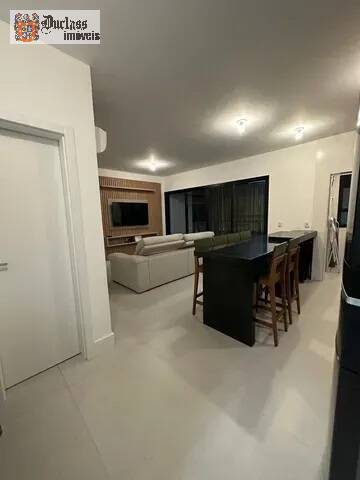 Apartamento à venda com 2 quartos, 85m² - Foto 3