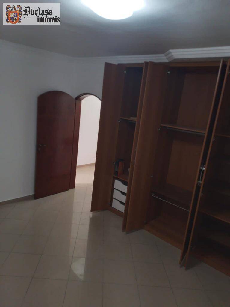 Casa à venda com 4 quartos, 320m² - Foto 18