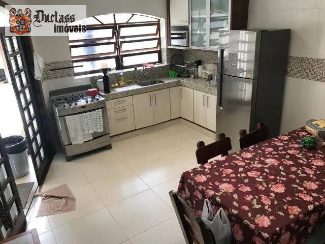 Casa à venda com 5 quartos, 256m² - Foto 5