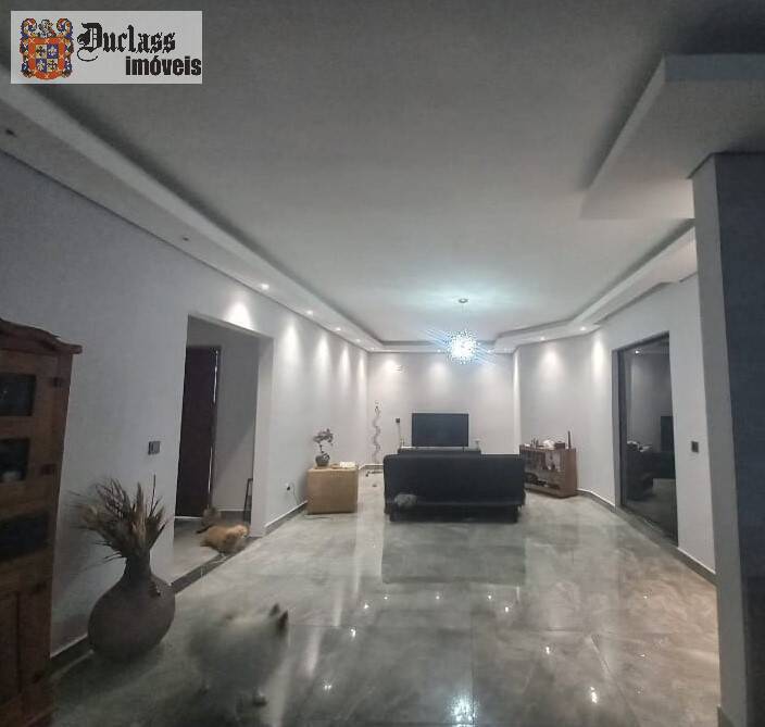 Casa à venda com 3 quartos, 236m² - Foto 5