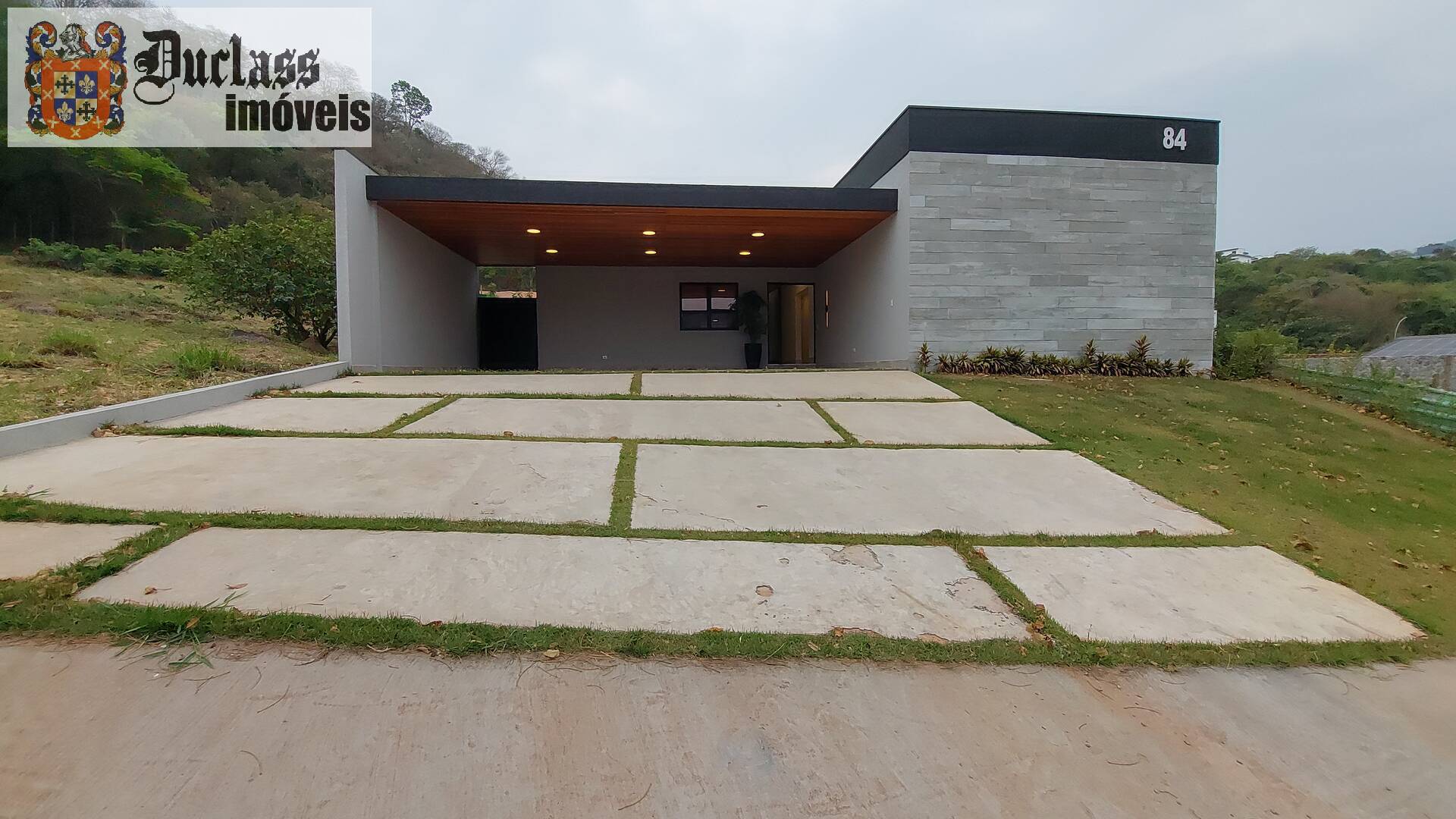 Casa à venda e aluguel com 4 quartos, 390m² - Foto 4