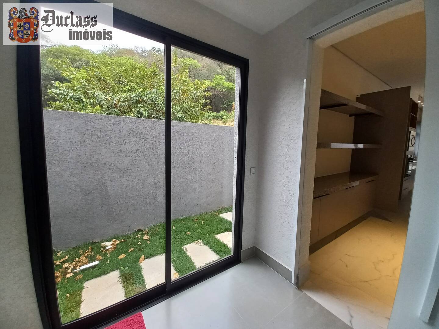 Casa à venda e aluguel com 4 quartos, 390m² - Foto 21