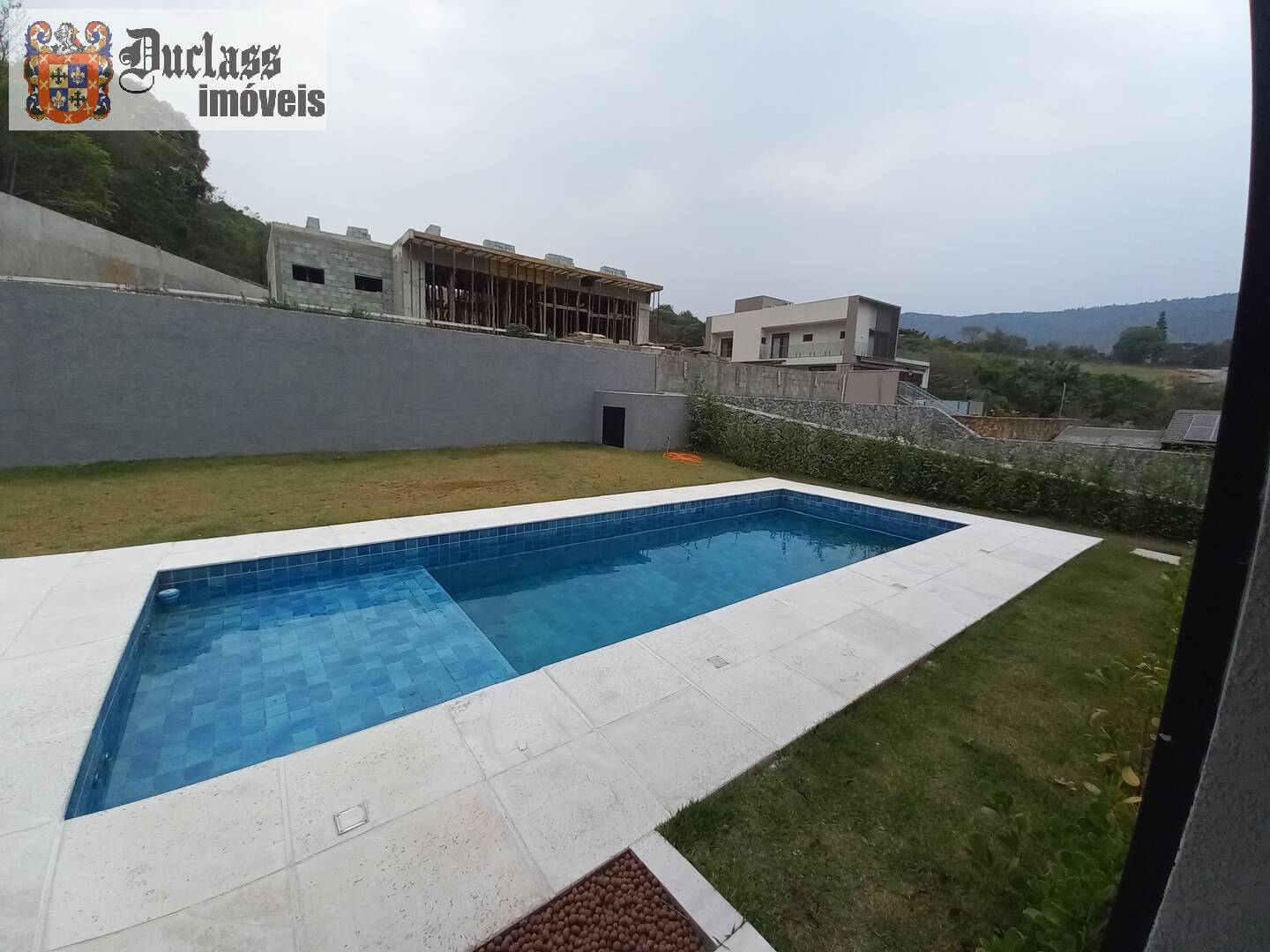 Casa à venda e aluguel com 4 quartos, 390m² - Foto 23