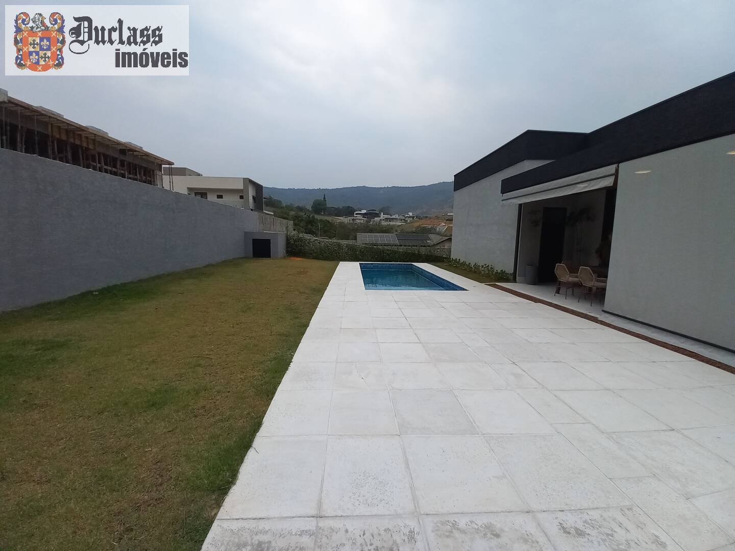 Casa à venda e aluguel com 4 quartos, 390m² - Foto 25